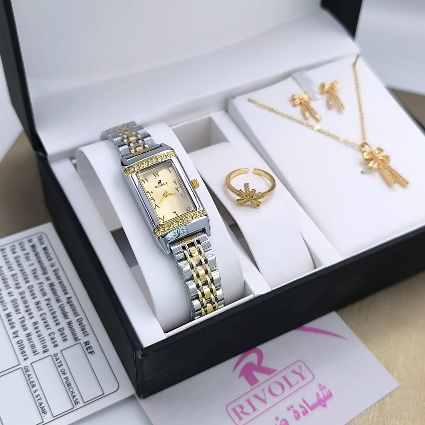 ساعة نسائية راقية وفاخرة